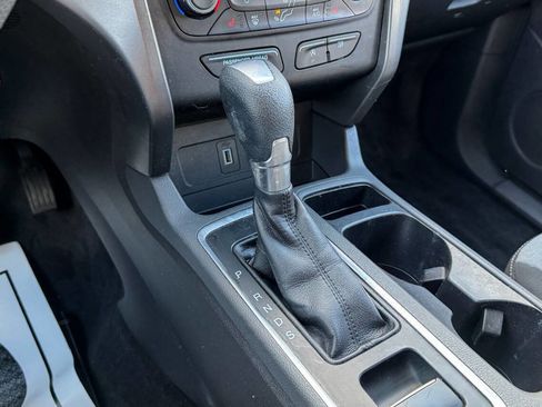 Used 2017 Ford Escape SE w/ SE Cold Weather Package image 28