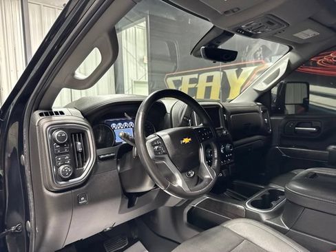Used 2022 Chevrolet Silverado 2500 LTZ w/ Z71 Chrome Sport Edition AWD/4WD image 6