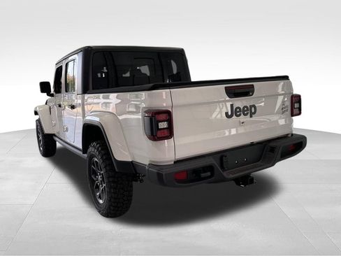 New 2025 Jeep Gladiator Sport AWD/4WD image 8