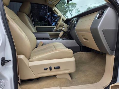 Used 2014 Ford Expedition EL XLT w/ Equipment Group 202A image 26