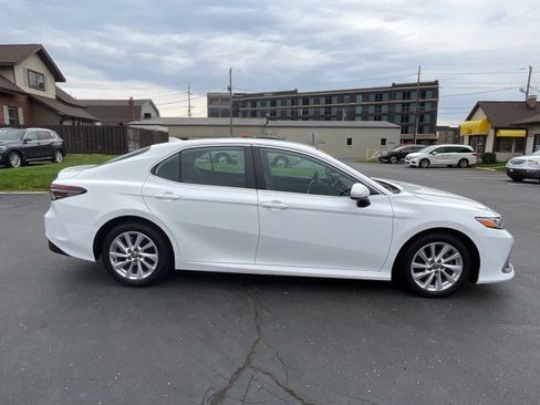 Used 2023 Toyota Camry LE FWD image 8