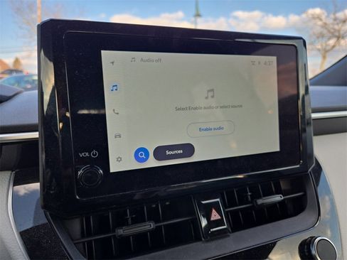 Used 2023 Toyota Corolla SE image 19