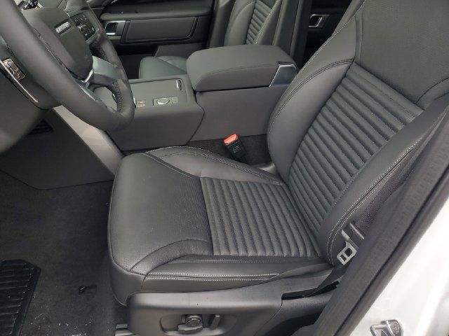 Certified 2026 Land Rover Discovery S AWD/4WD image 20