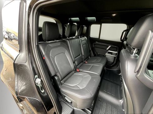 Used 2023 Land Rover Defender 110 X-Dynamic SE AWD/4WD image 25