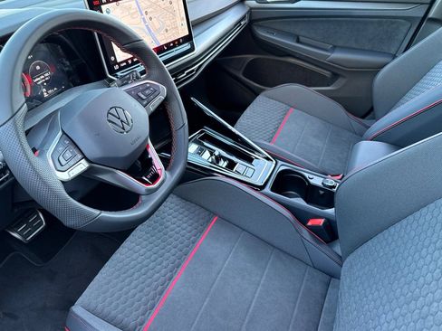 New 2026 Volkswagen GTI SE FWD image 10