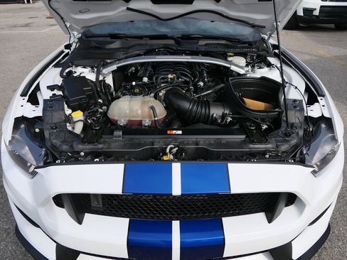 Used 2018 Ford Mustang Shelby GT350 w/ Electronics Package image 27