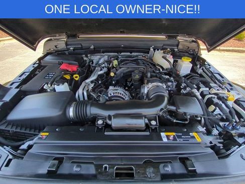 Used 2024 Jeep Gladiator Sport AWD/4WD image 35