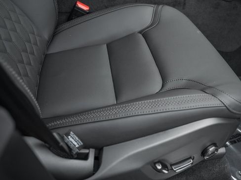 Certified 2025 Volvo XC90 T8 Core w/ Climate Package image 30