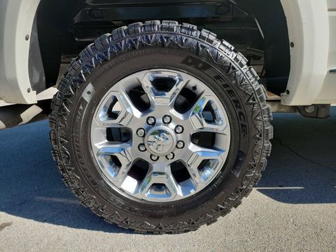 Used 2017 RAM 2500 Limited image 14