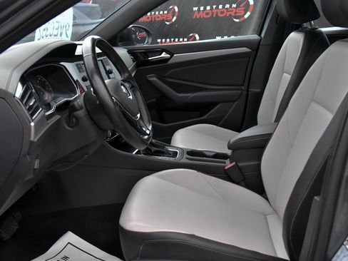 Used 2020 Volkswagen Jetta R-Line image 16