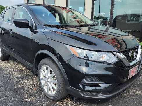Used 2022 Nissan Rogue Sport S AWD/4WD image 2