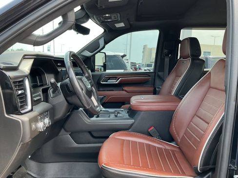 Used 2024 GMC Sierra 2500 Denali Ultimate AWD/4WD image 17