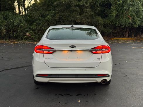 Used 2018 Ford Fusion SE w/ Equipment Group 602A image 6