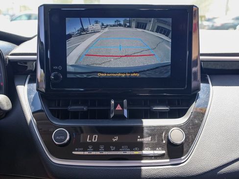 Used 2024 Toyota Corolla LE FWD image 29