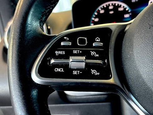 Certified 2022 Mercedes-Benz GLB 250 image 22