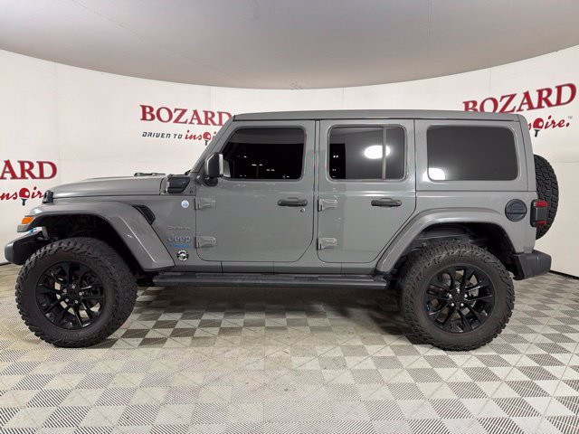 Used 2022 Jeep Wrangler Unlimited Sahara w/ Cold Weather Group AWD/4WD image 7