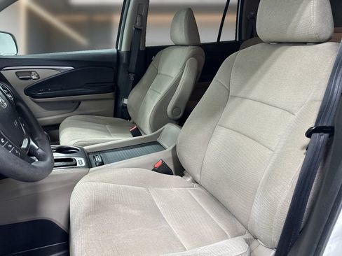 Used 2018 Honda Pilot EX image 14