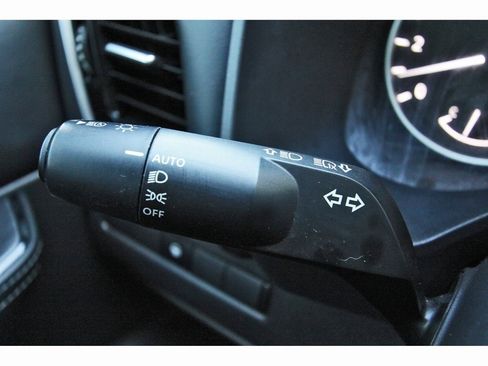 Certified 2023 Nissan Rogue SL w/ SL Premium Package image 17