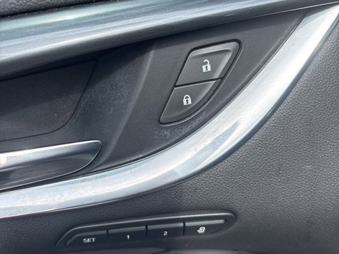 Used 2019 Buick Enclave Premium w/ Experience Buick Package image 13