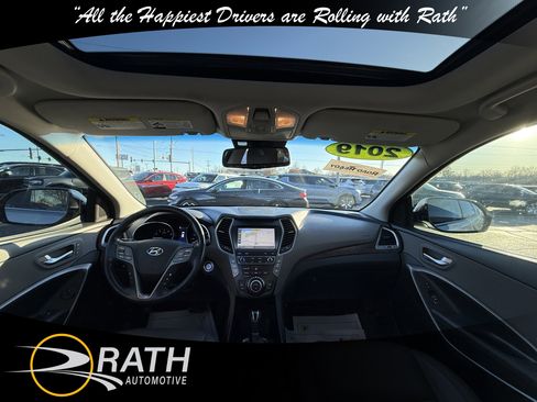 Used 2019 Hyundai Santa Fe XL image 17