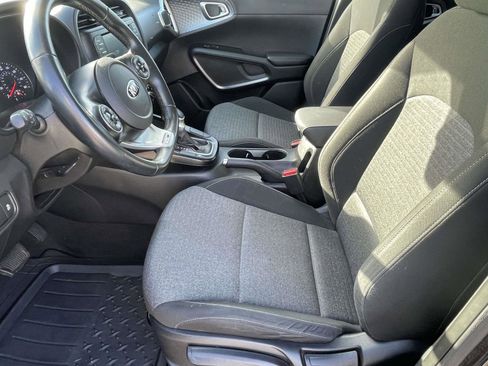 Used 2021 Kia Soul GT-Line image 7