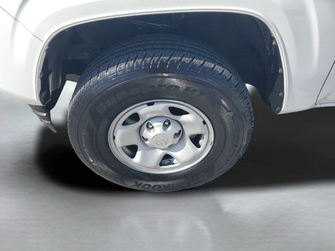 Certified 2023 Toyota Tacoma SR image 10