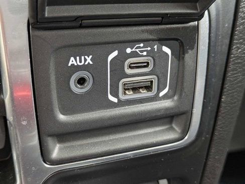 Used 2022 Jeep Wrangler Unlimited Rubicon AWD/4WD image 22