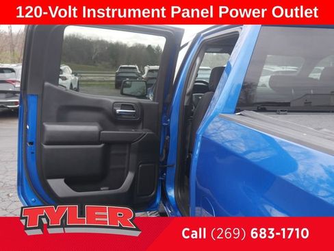 Used 2023 Chevrolet Silverado 1500 Custom w/ LPO, Dark Essentials Package AWD/4WD image 17