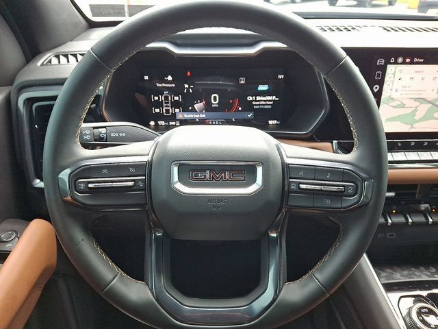 Used 2025 GMC Canyon AT4 w/ Nightfall Edition AWD/4WD image 18