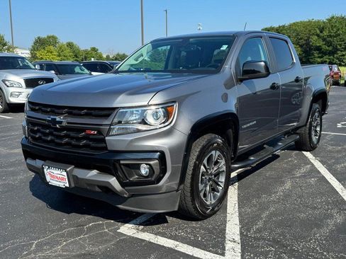 Used 2021 Chevrolet Colorado Z71 AWD/4WD image 8