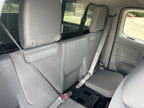 Used 2012 Toyota Tacoma 4x4 Access Cab V6 w/ TRD Off-Road Pkg image 23