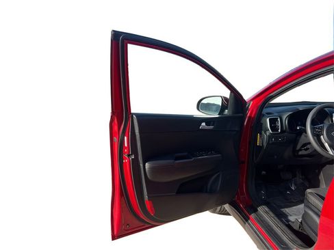 Used 2021 Kia Sportage LX image 21