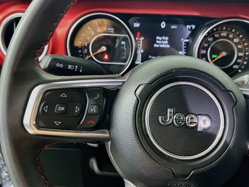 Used 2023 Jeep Wrangler Unlimited Rubicon w/ LED Lighting Group AWD/4WD image 18