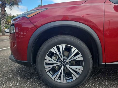 Used 2023 Nissan Rogue SV image 18