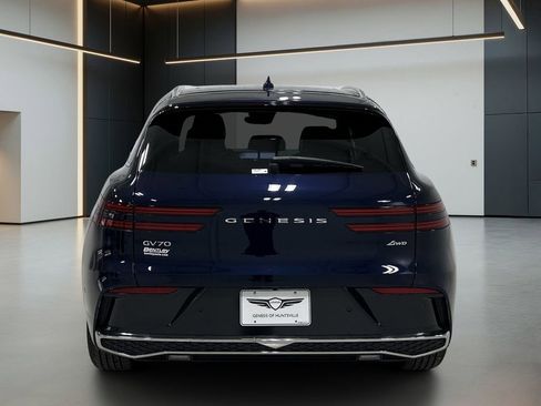 Certified 2026 Genesis GV70 2.5T Advanced AWD/4WD image 5