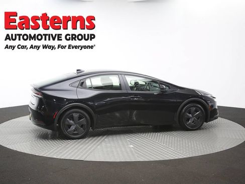 Used 2025 Toyota Prius LE FWD image 41