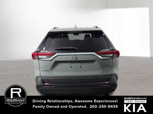 Used 2021 Toyota RAV4 XLE image 8