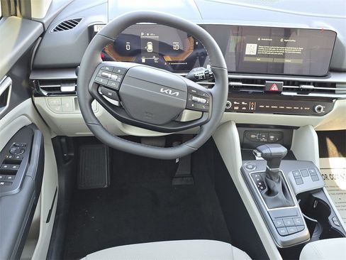 New 2026 Kia Sportage EX image 12