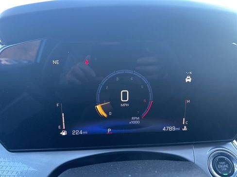 Used 2025 Chevrolet Trax LT image 14