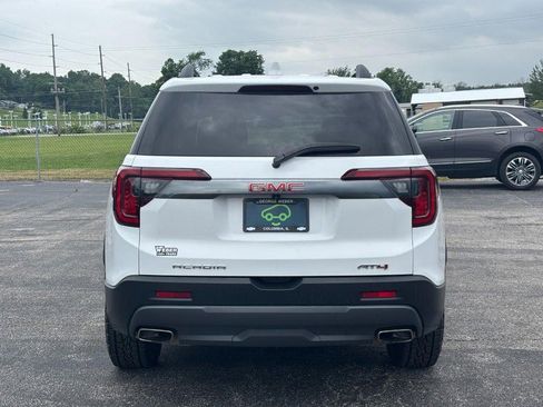 Used 2023 GMC Acadia AT4 w/ Technology Package AWD/4WD image 4