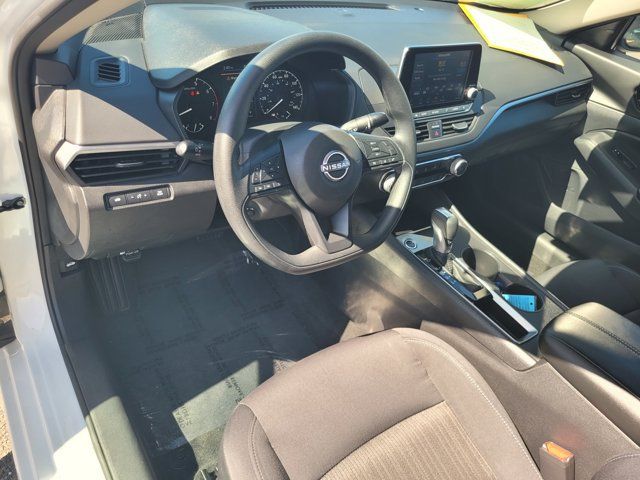 Certified 2025 Nissan Altima 2.5 S FWD image 12