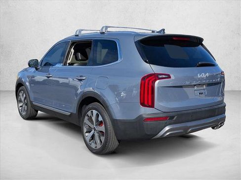 Used 2022 Kia Telluride EX w/ EX Premium Package image 8