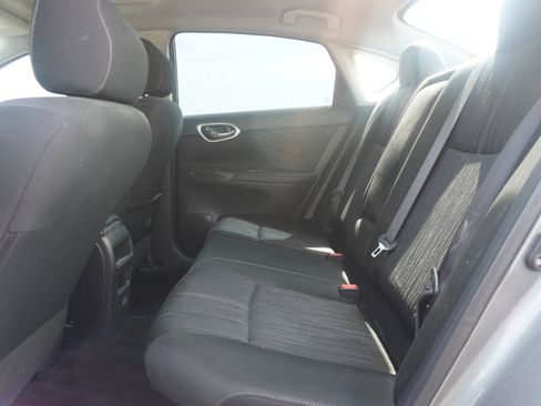 Used 2017 Nissan Sentra SV w/ Style Package image 17