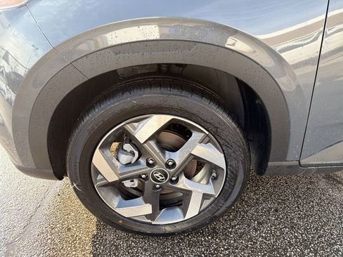 New 2025 Hyundai Venue SEL image 21