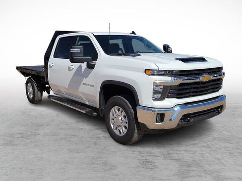 Used 2024 Chevrolet Silverado 2500 LT w/ Convenience Package image 1