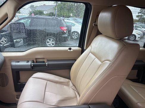 Used 2013 Ford F250 Lariat w/ Chrome Pkg AWD/4WD image 14