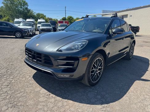 Used 2018 Porsche Macan Turbo AWD/4WD image 3