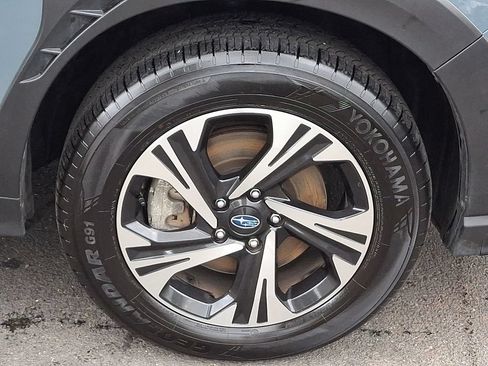 Used 2025 Subaru Crosstrek 2.5i Premium AWD/4WD image 8