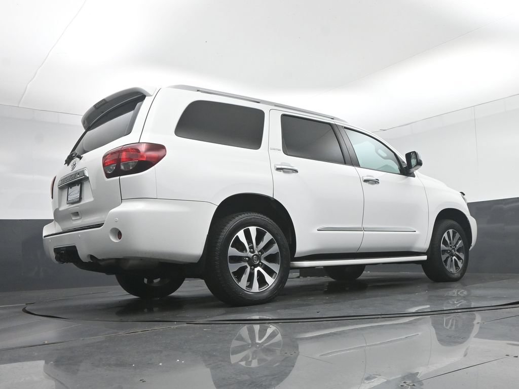 Used 2019 Toyota Sequoia Limited w/ Safety & Convenience Package AWD/4WD image 79