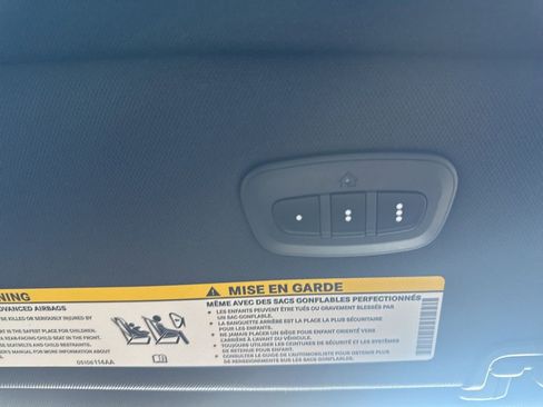 New 2026 Chrysler Pacifica Select FWD image 32